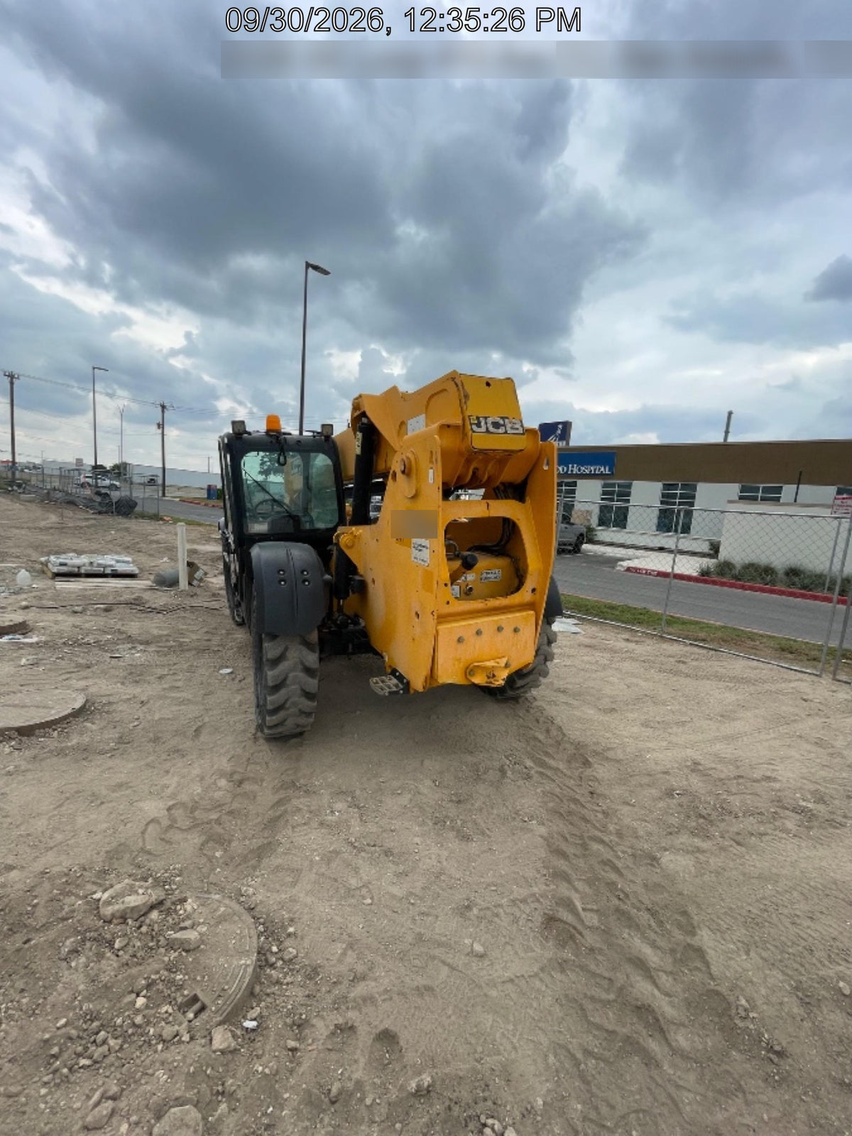 2019 JCB 509-42 JCB 509-42 Enclosed Cab, 74 HP, Solid Tires, Worklights, Beacon, Aux Hydraulics, Lifting Eye w/60" Carriage/60" Forks