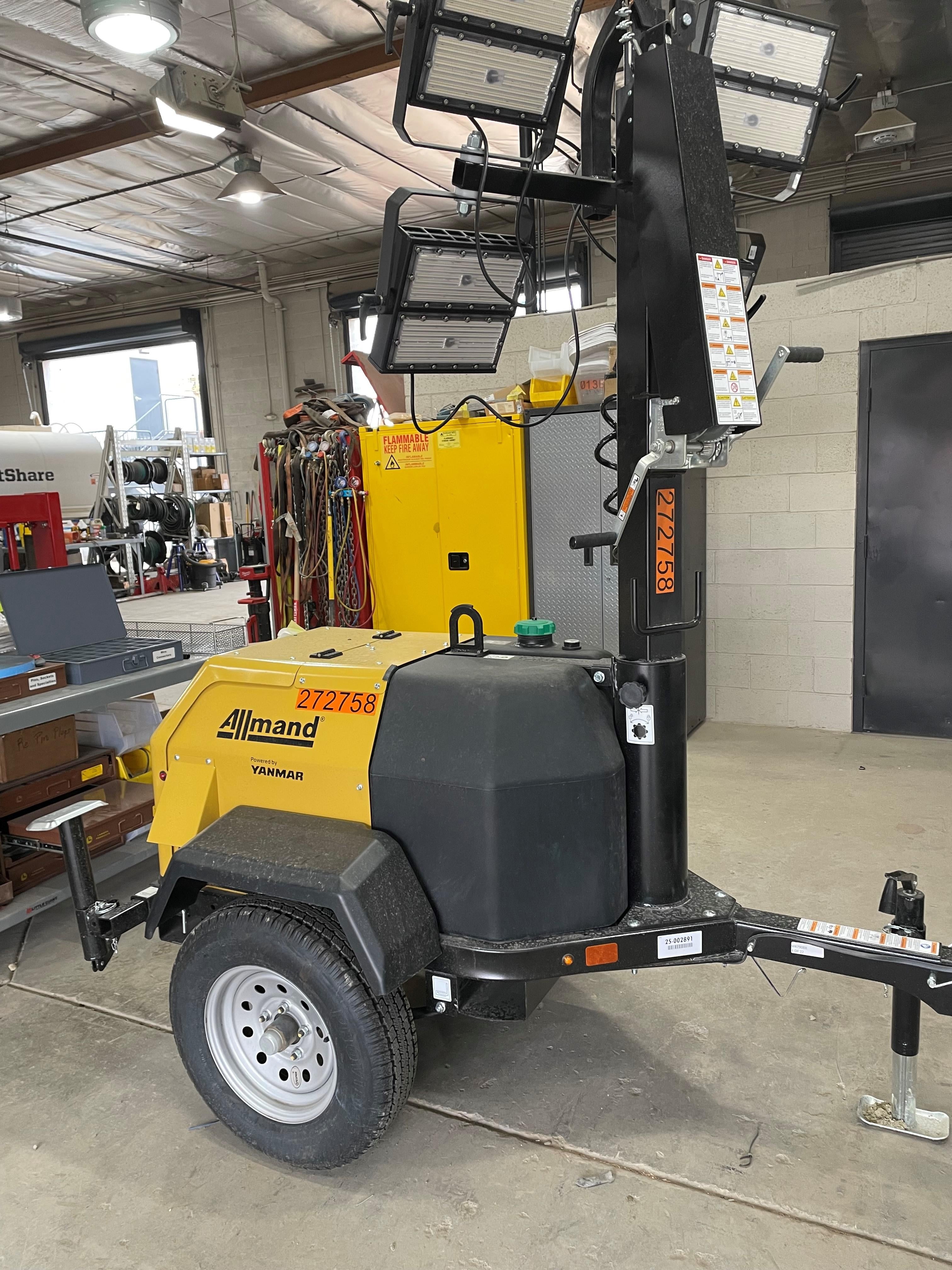 2022 Allmand NLV3GR (4) LED Light Fixture 350W, 23' Vertical Mast, 3kW Prime, Towable, ES Decals, T3