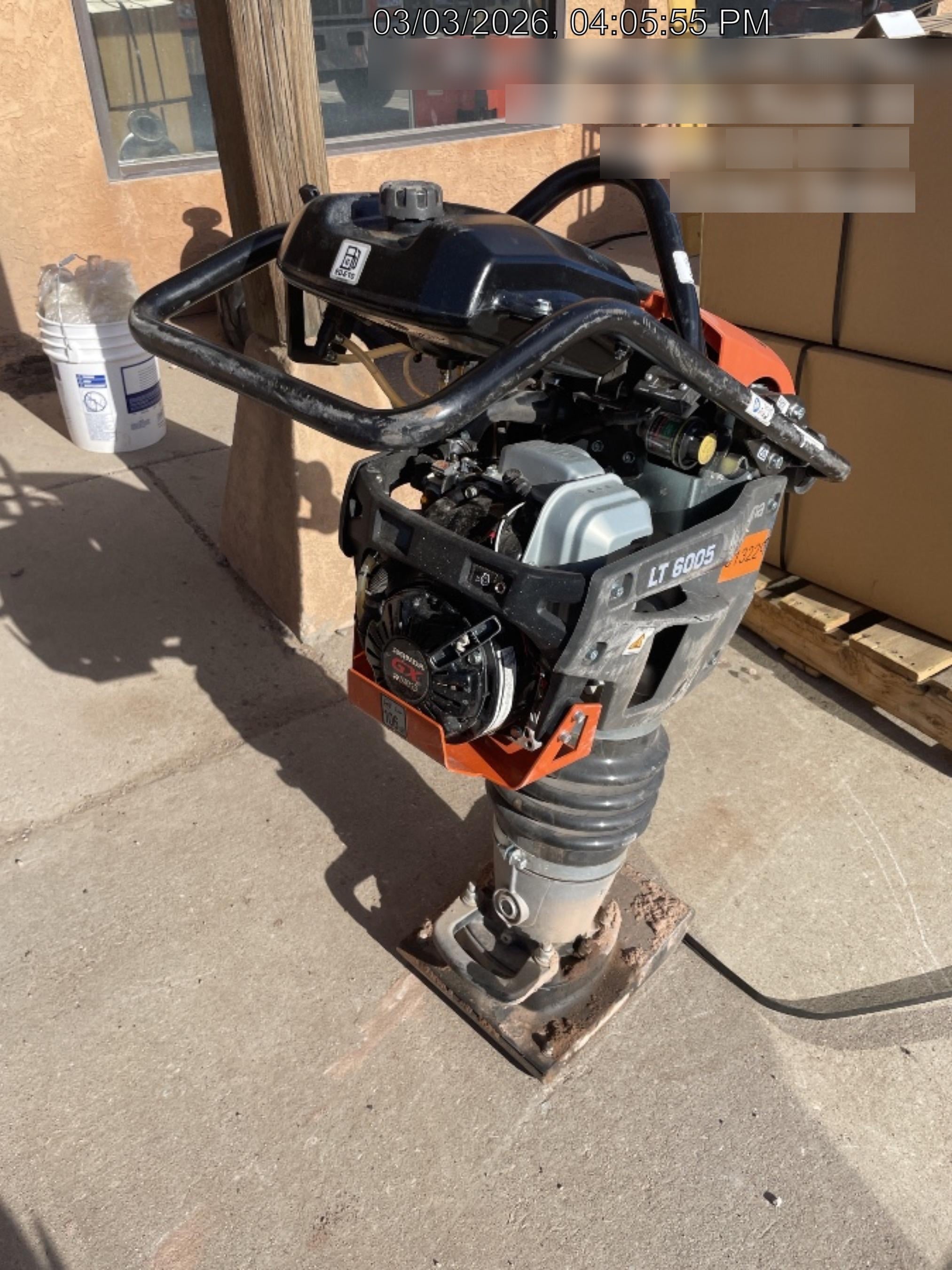 2025 HUSQVARNA LT6005