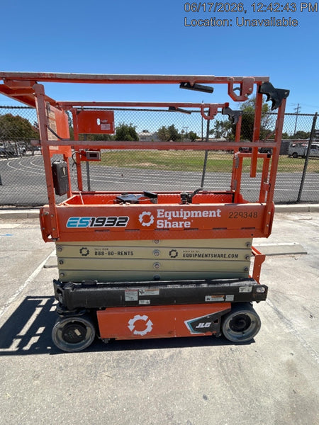2022 JLG ES1932