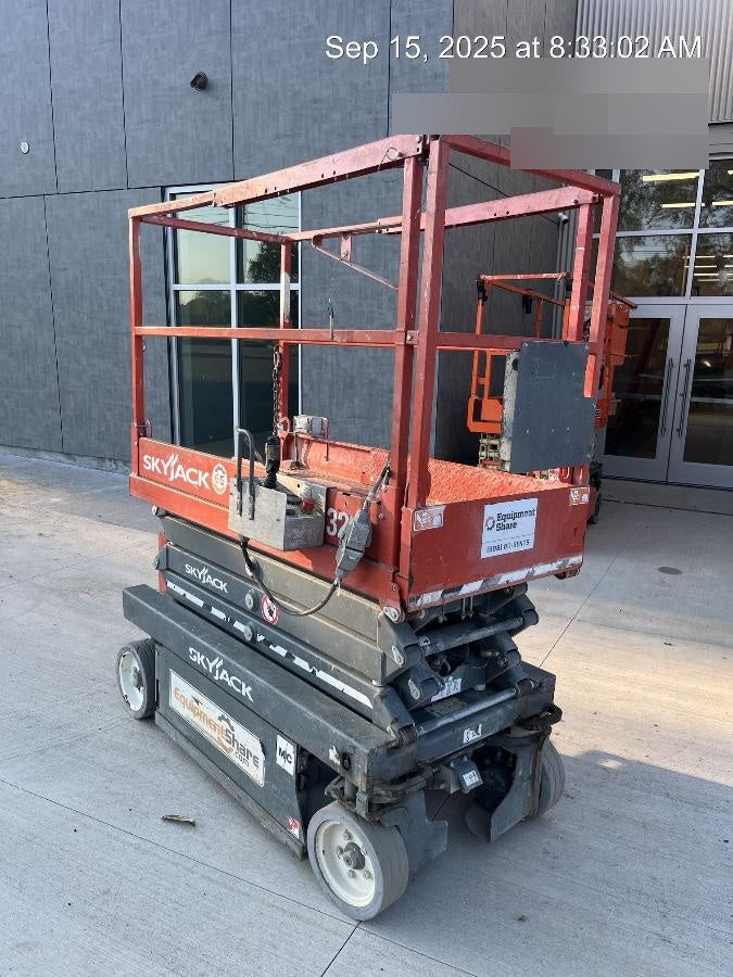 2017 Skyjack SJIII-3219 Skyjack 19' Scissor Lift