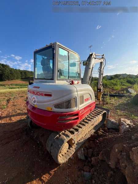 2023 TAKEUCHI TB250-2CR