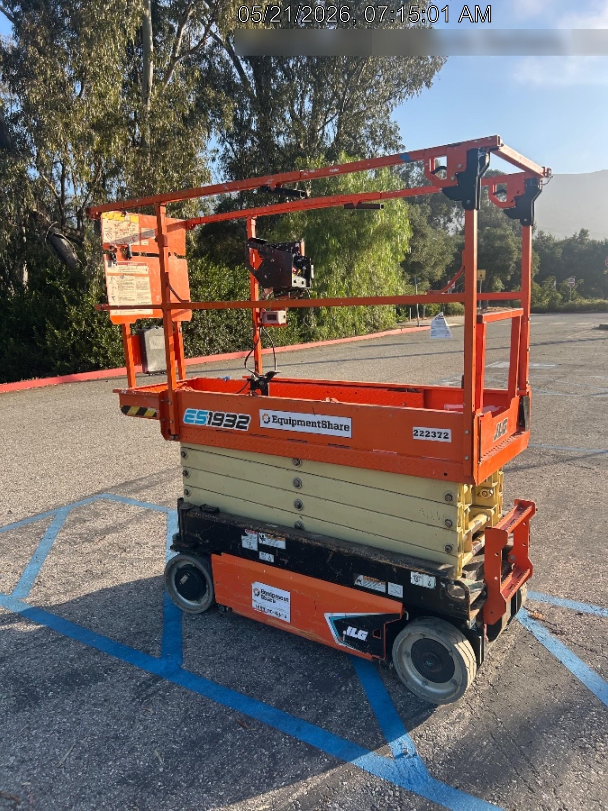 2022 JLG ES1932