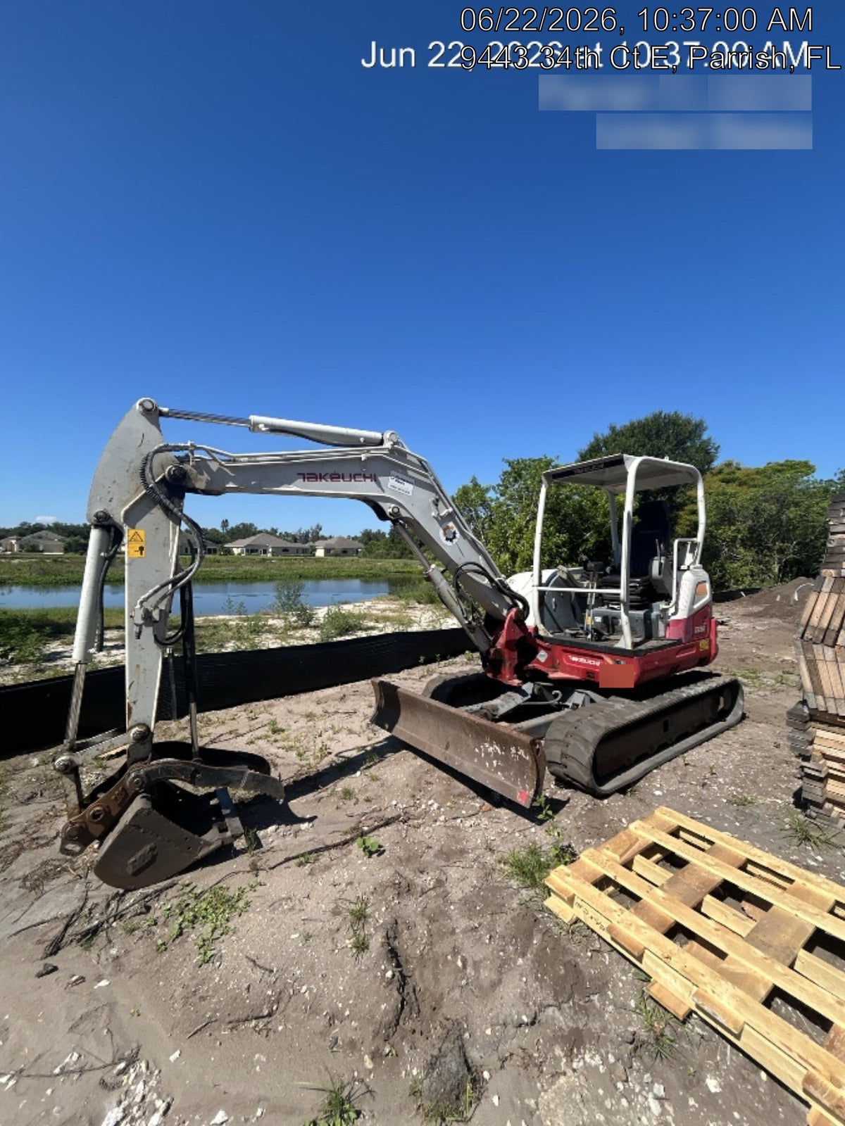 2019 Takeuchi TB260 Canopy, Standard Blade, Auxiliary hydraulics Manual QC, Hydraulic thumb, 12" ,18", 24" Bucket