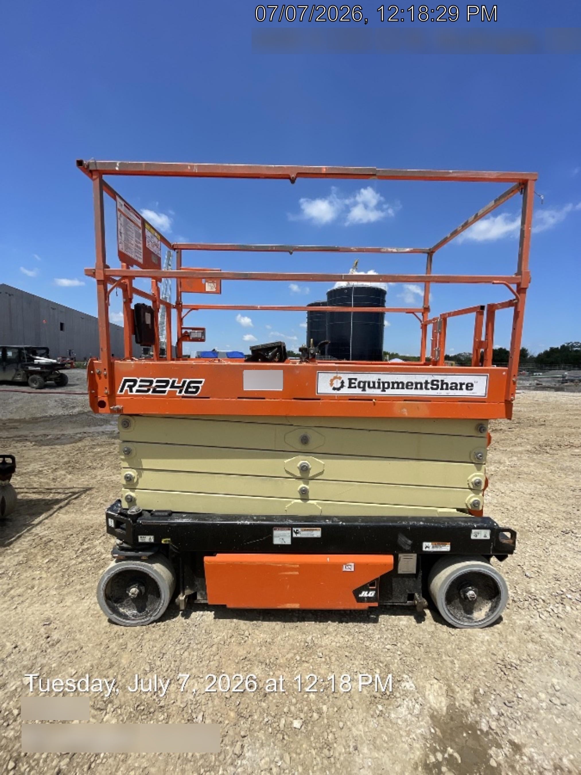 2021 JLG R3246