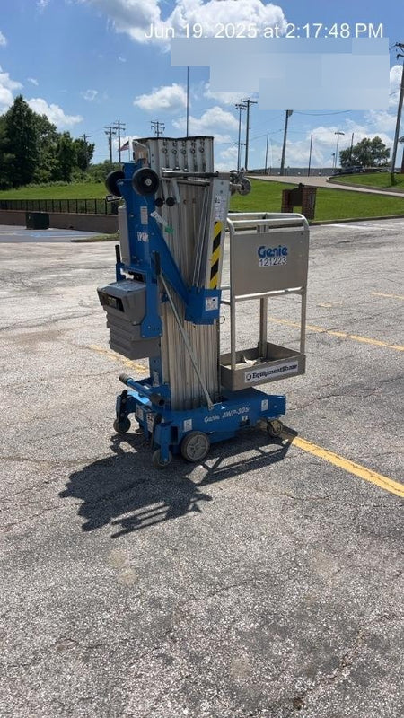 2020 GENIE AWP-30S