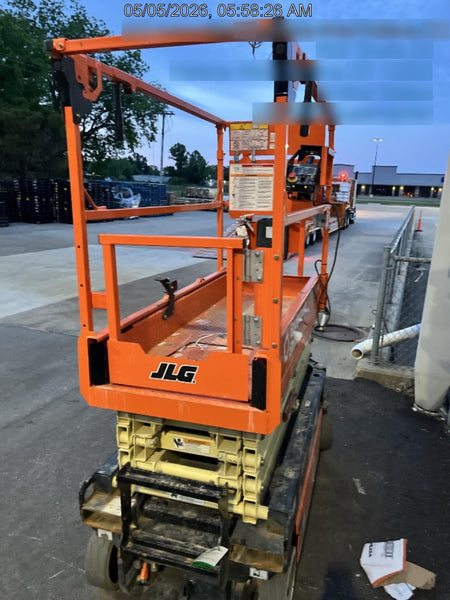 2025 JLG ES1932