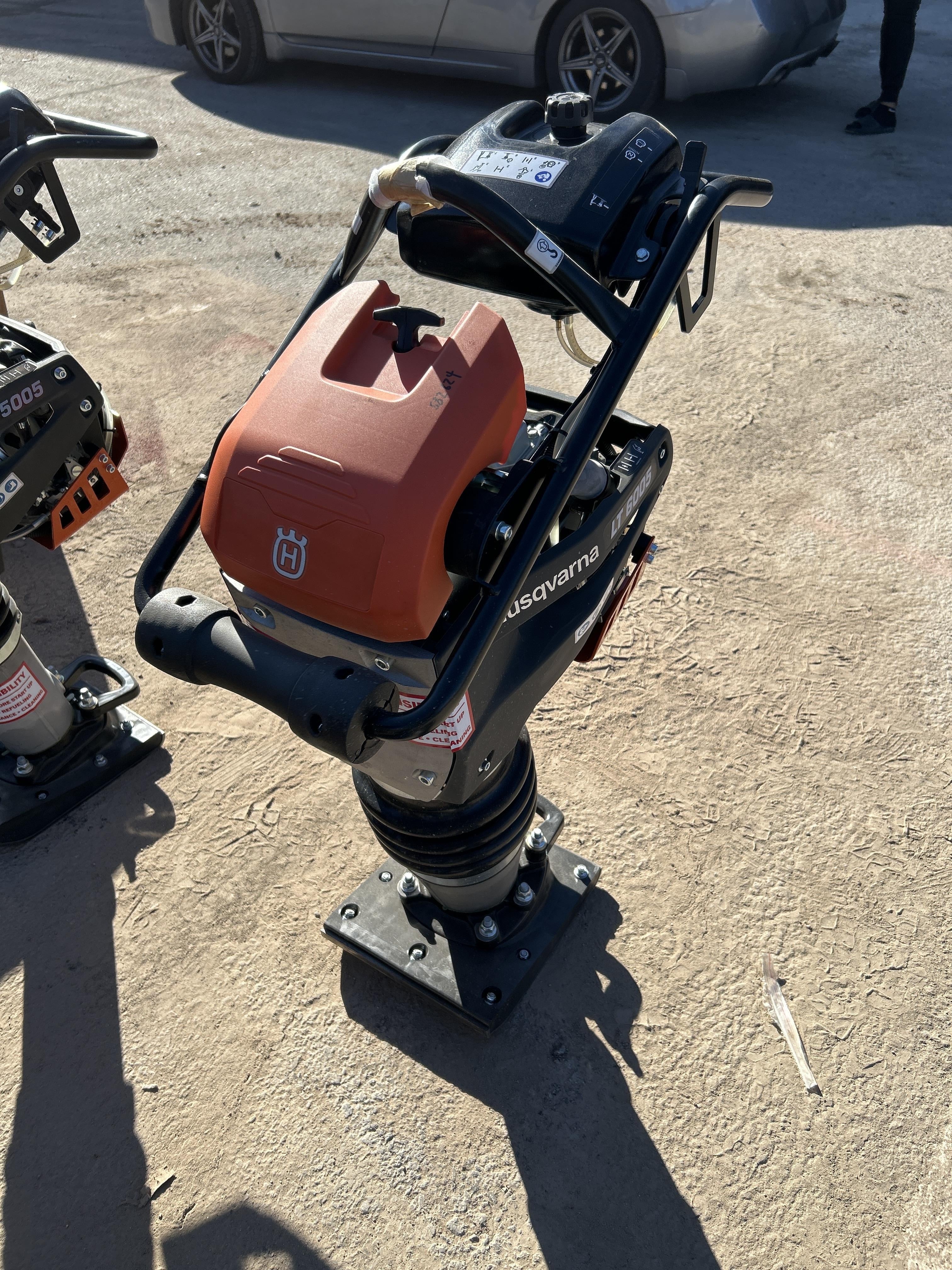 2025 HUSQVARNA LT6005