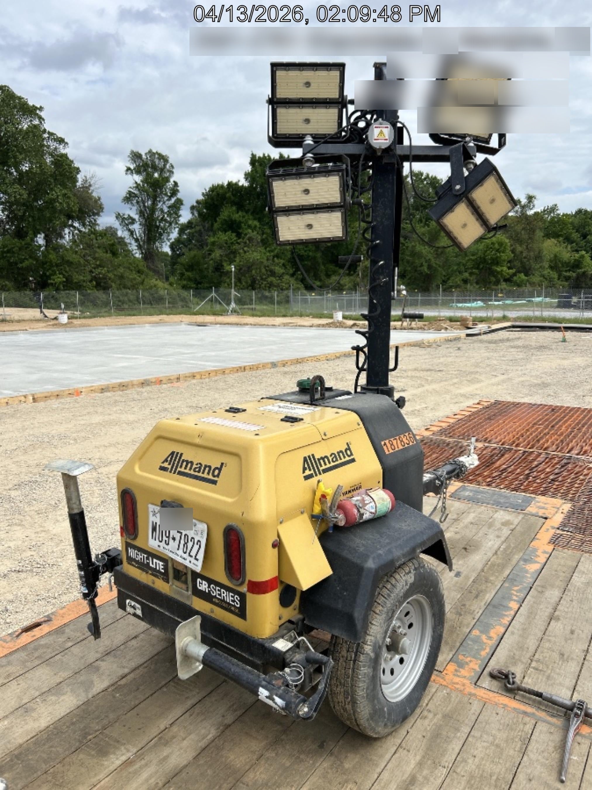 Allmand NLV3GR (4) LED Light Fixture 350W, 23' Vertical Mast, 3kW Prime, Towable, Deep Sea L401, Leveling Jacks, Yanmar T4F 5.8hp