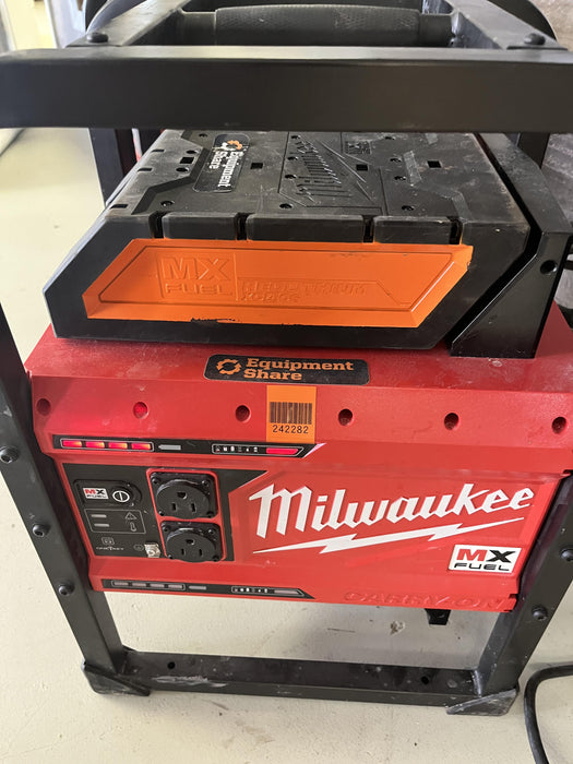 2022 MILWAUKEE MXF002-2XC