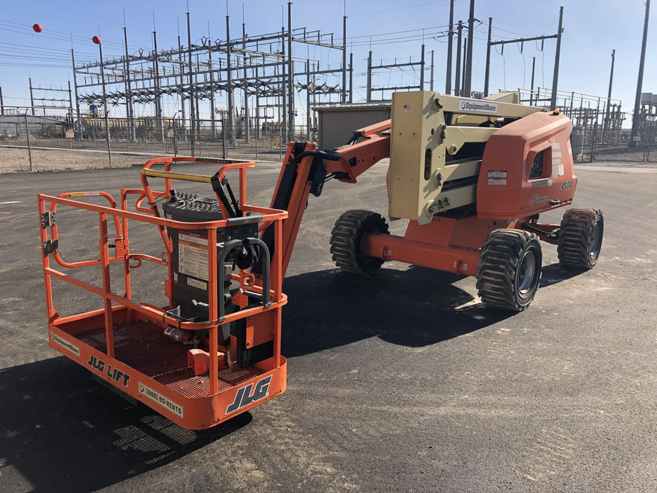 2019 JLG 450AJ