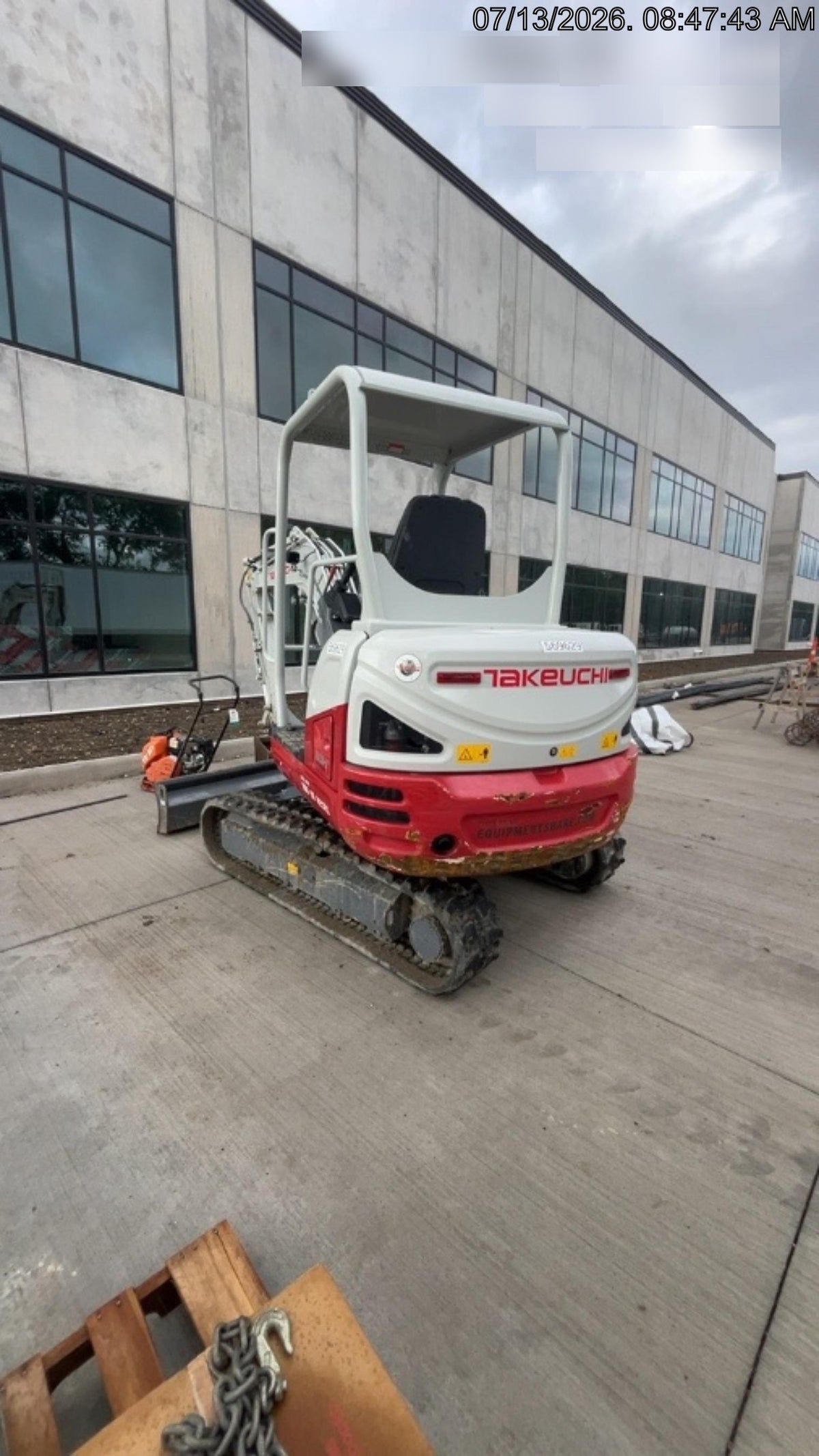 2025 TAKEUCHI TB235-2R