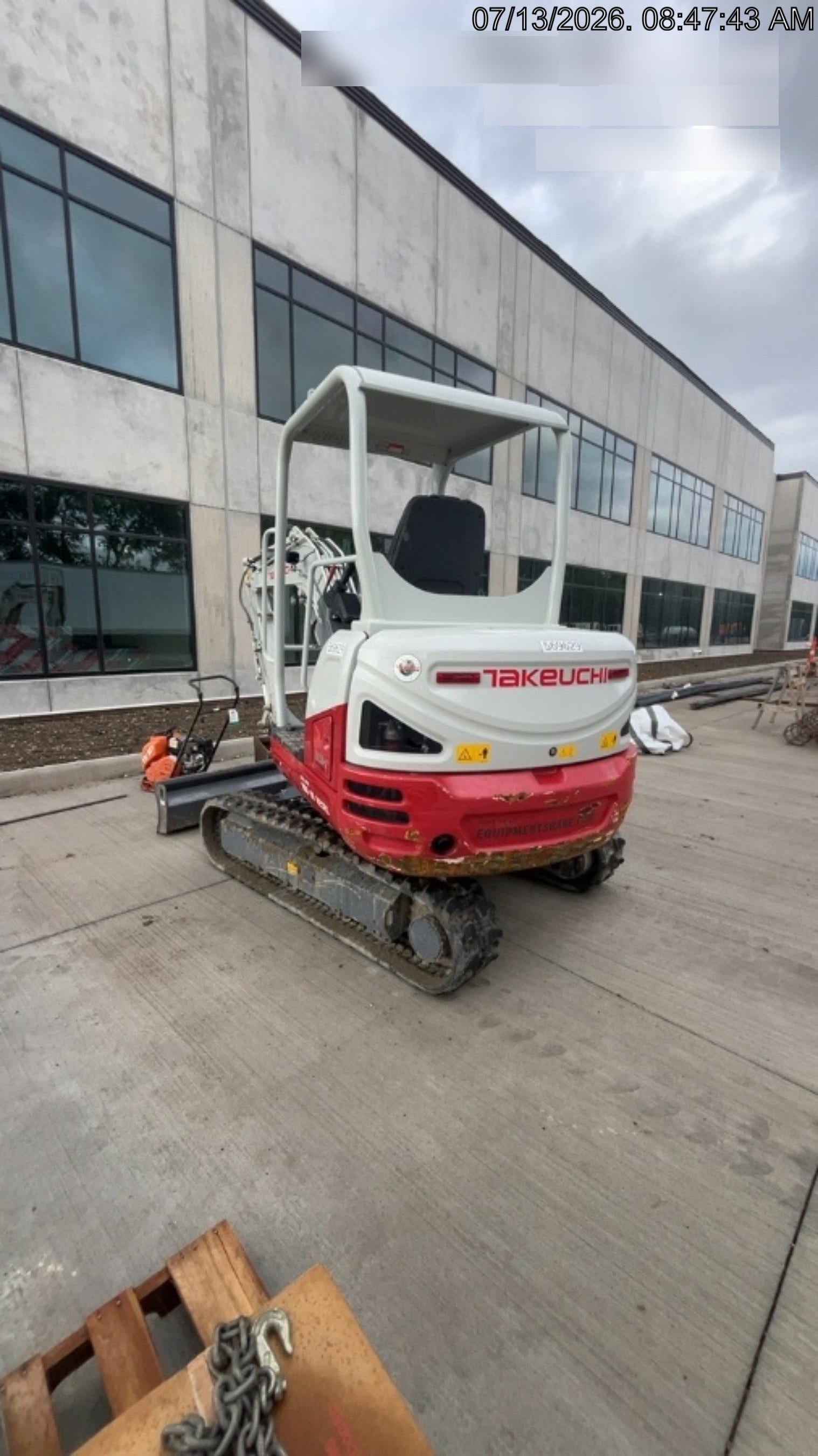 2025 TAKEUCHI TB235-2R