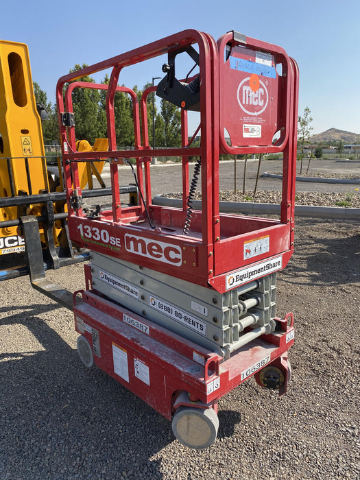 2020 MEC 1330SE Solid NM Tires, Steel Swing out Doors, LCS, Beacon, 900W Inverter