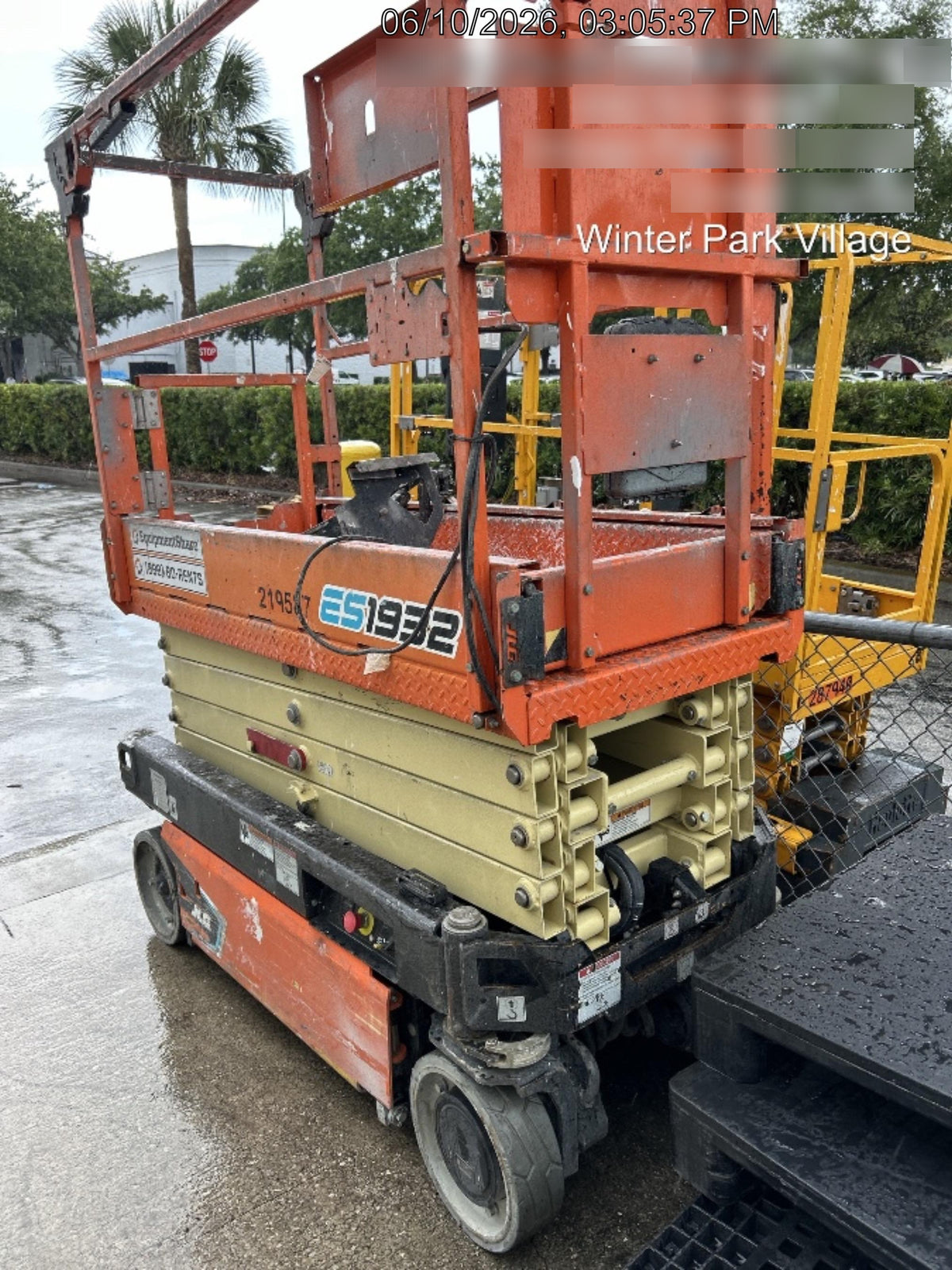 2022 JLG ES1932
