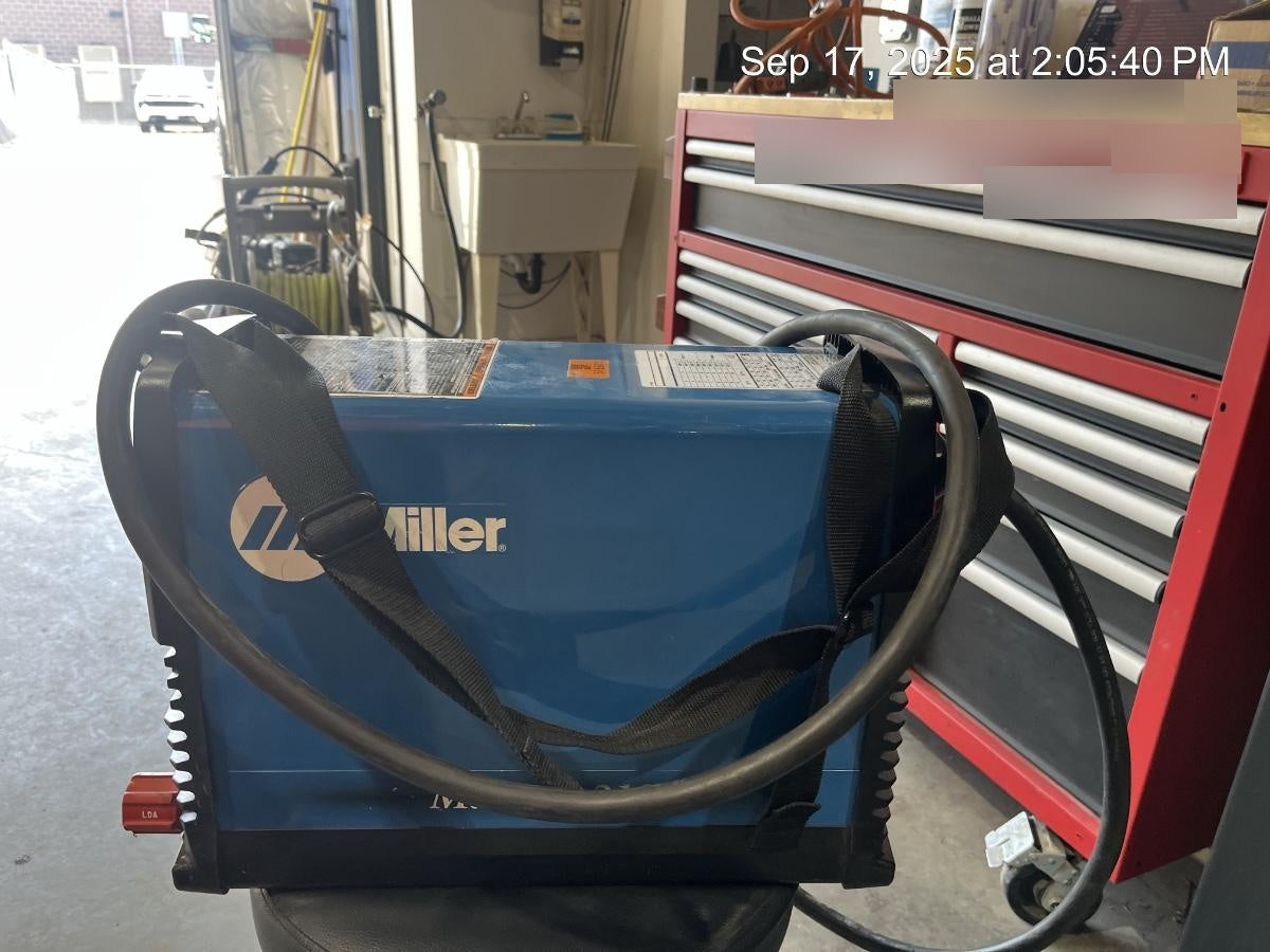 2025 MILLER ELECTRIC Maxstar 210 STR