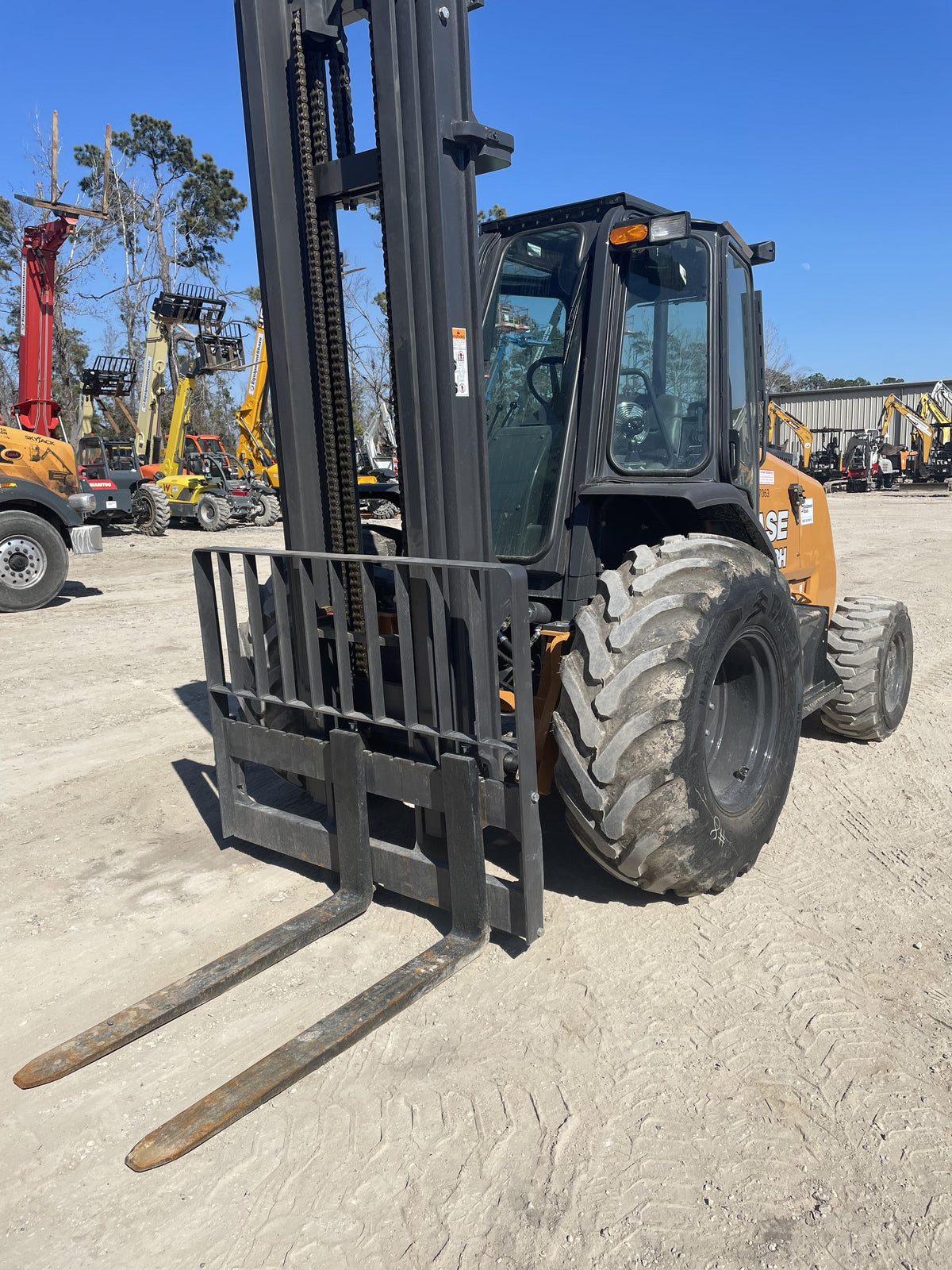 2021 CASE 588H