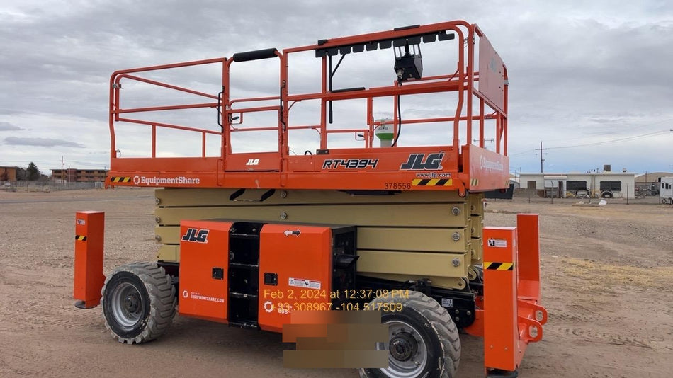 2023 JLG RT4394