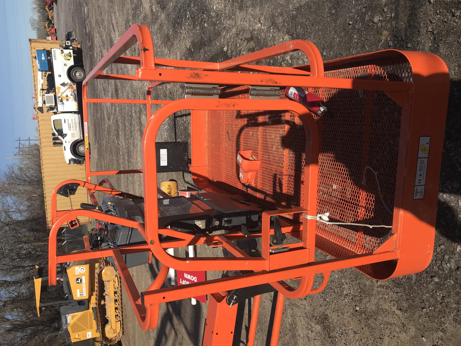 2019 JLG 460SJ