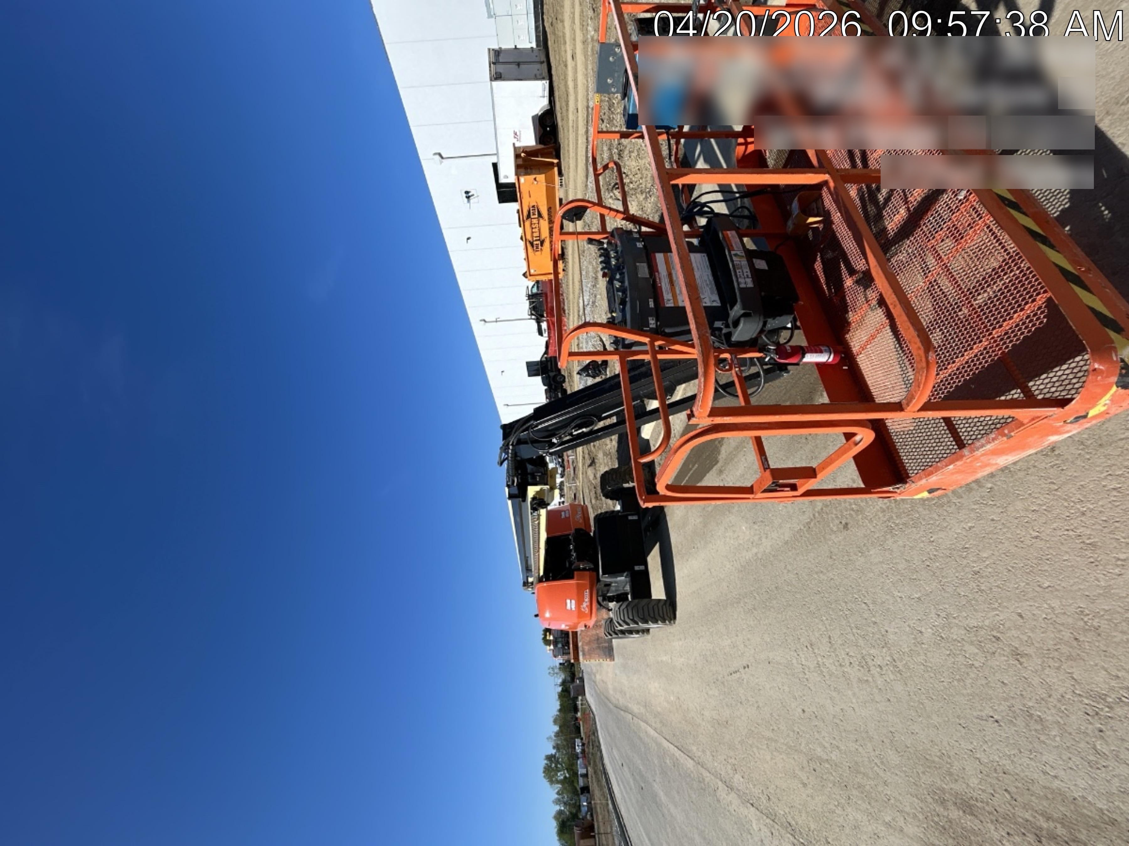 2025 JLG 660SJ