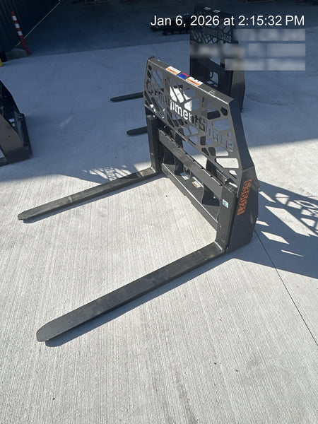 2025 PALADIN 48" Pallet Forks - Paladin