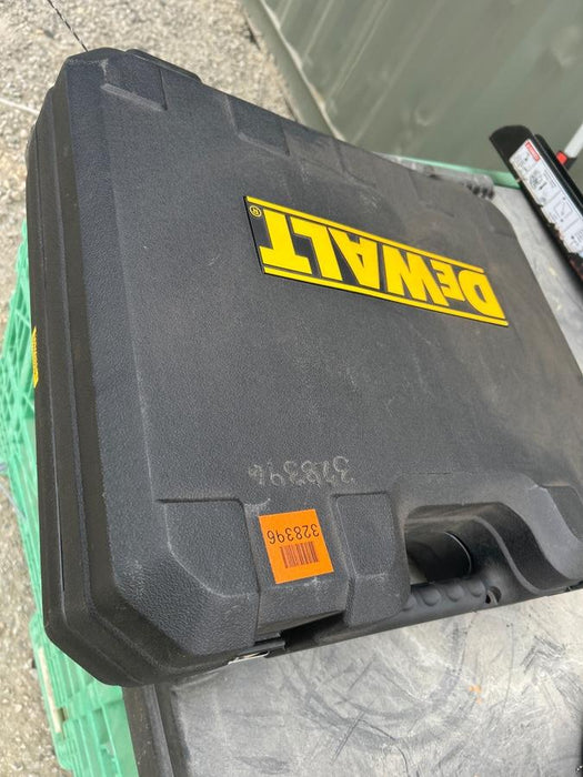 2023 DEWALT DWE1622K