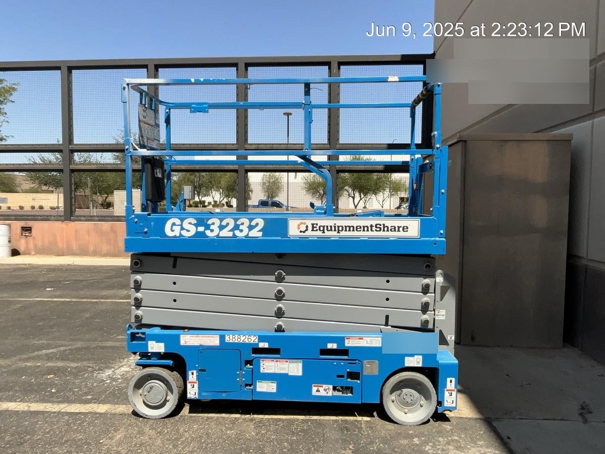 2024 GENIE GS-3232