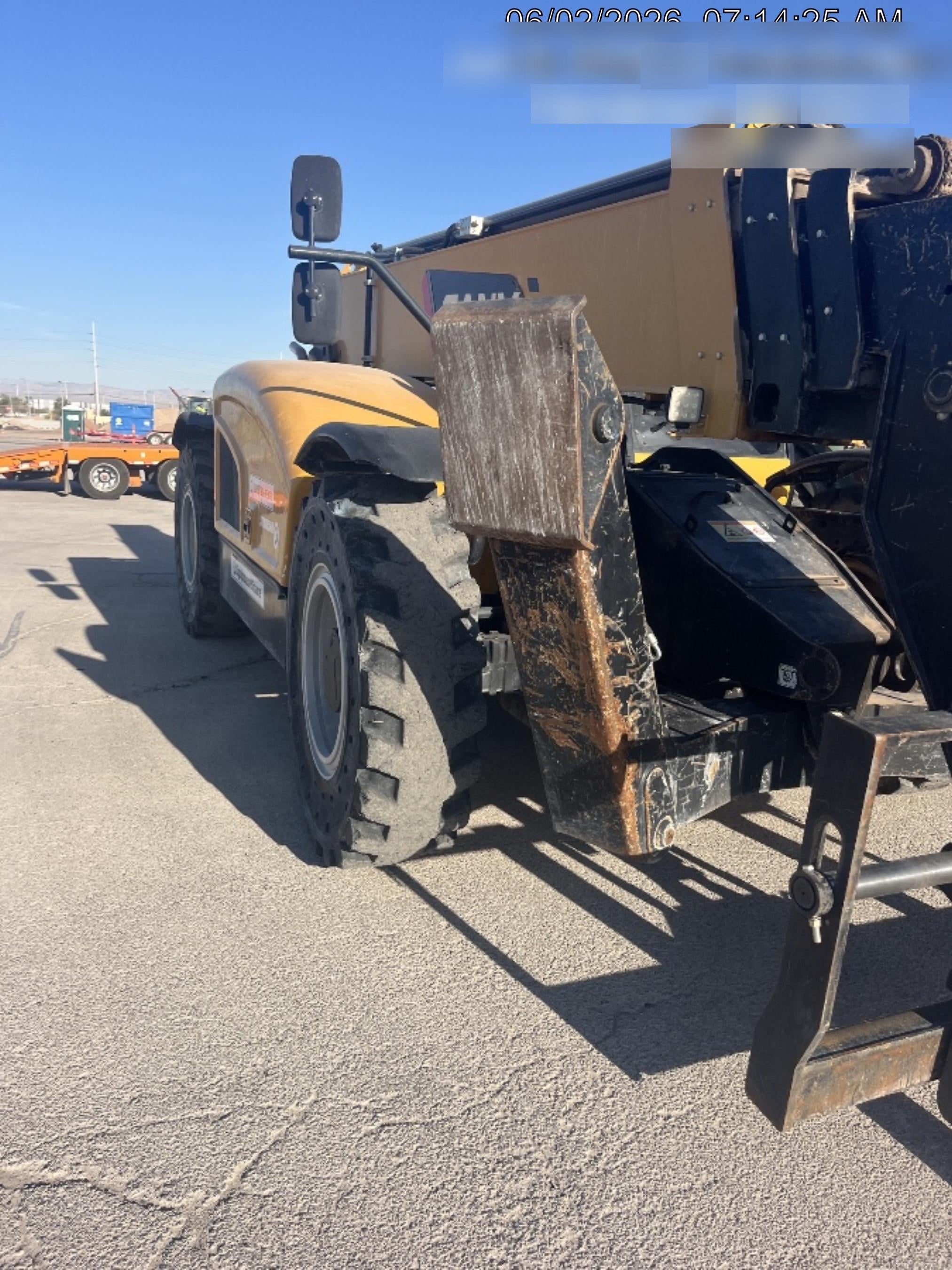 2022 SANY STH1056