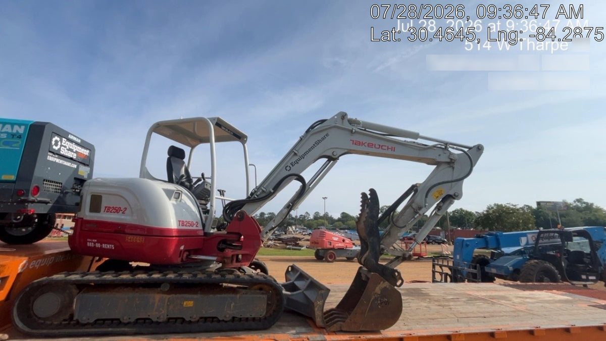 2025 TAKEUCHI TB250-2R