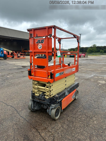 2022 JLG ES1932