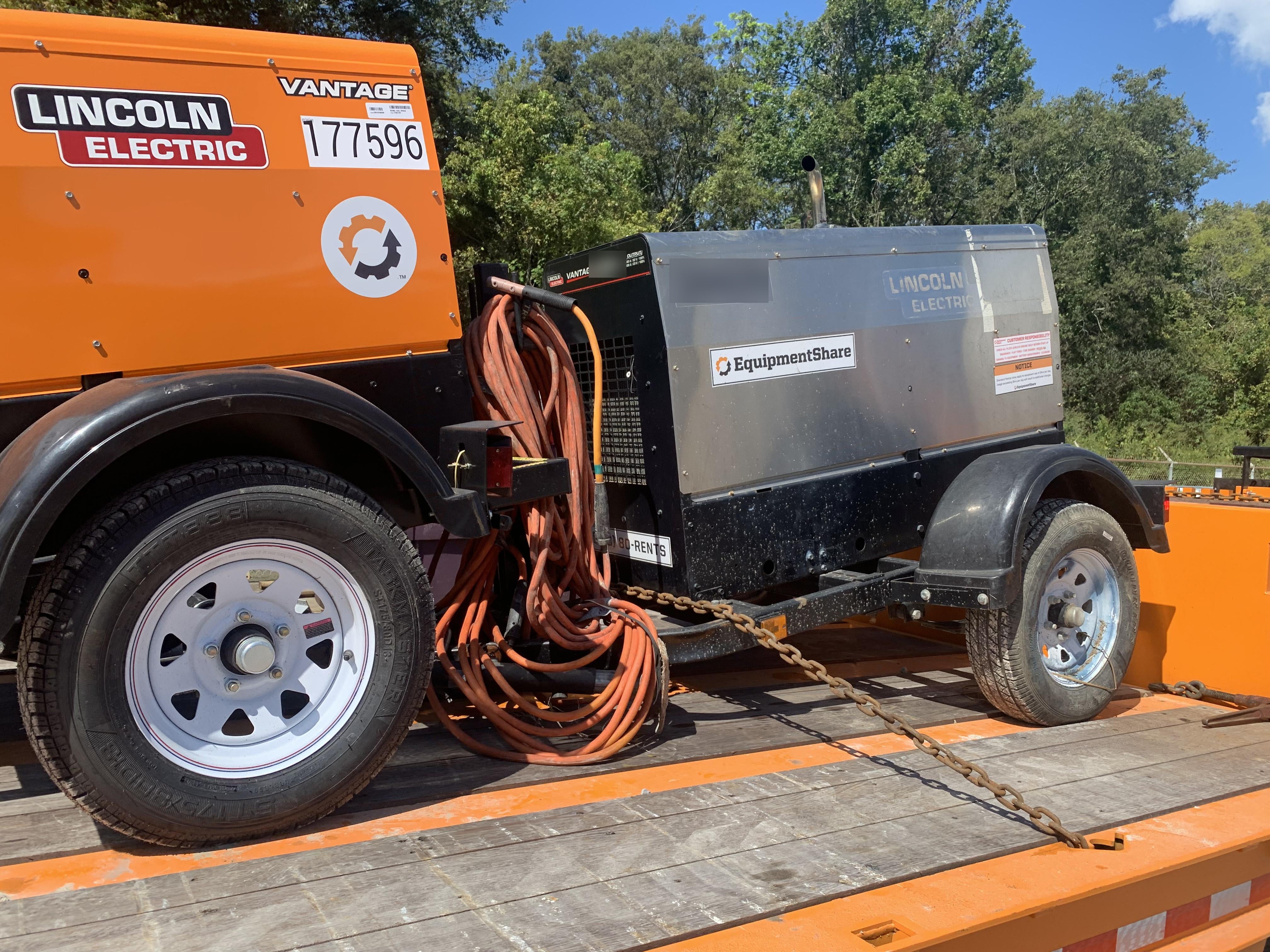 2019 Lincoln Electric Vantage 322 Welder Ready-Pak 3, Two wheel trailer, Fender and Light kit, Cable Rack