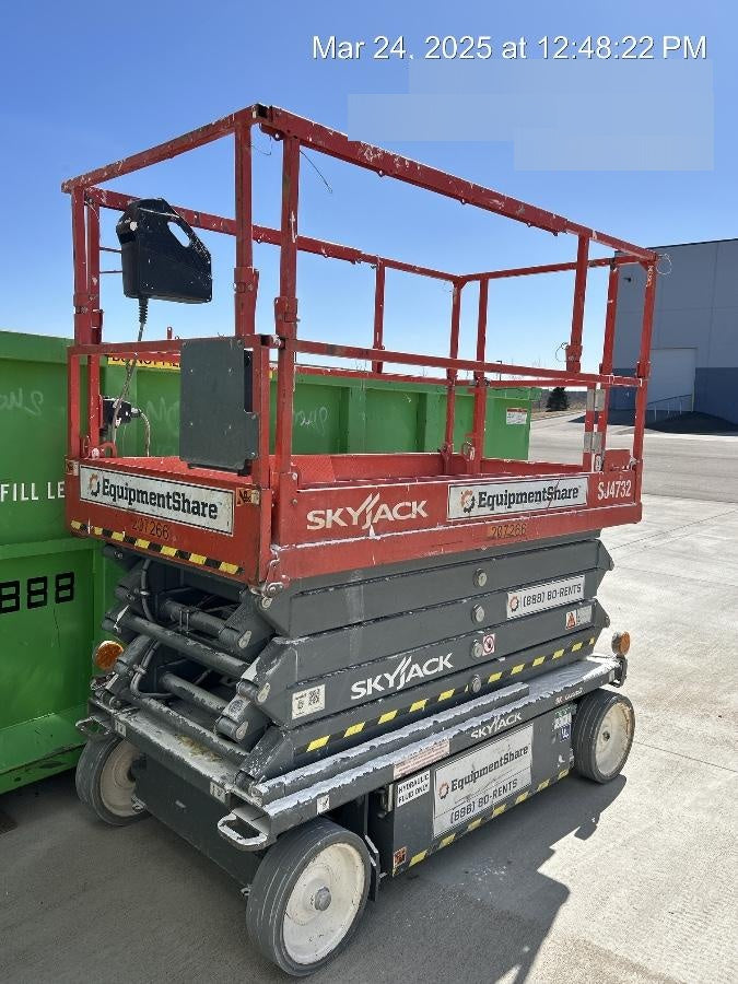 2022 SKYJACK SJ4732