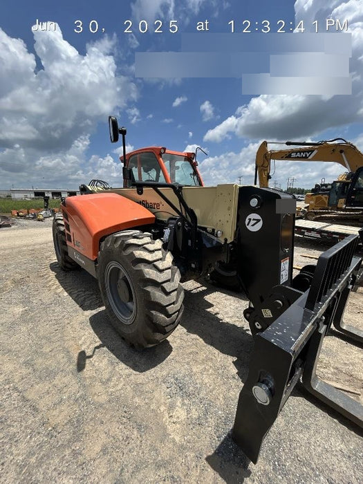 2020 Skytrak 10054 74 Hp, Cab/Heat/Air, FF Tires, Work Lights, Beacon, Aux Hydraulics, Back up Alarm, Lifting Eye, ES Decals