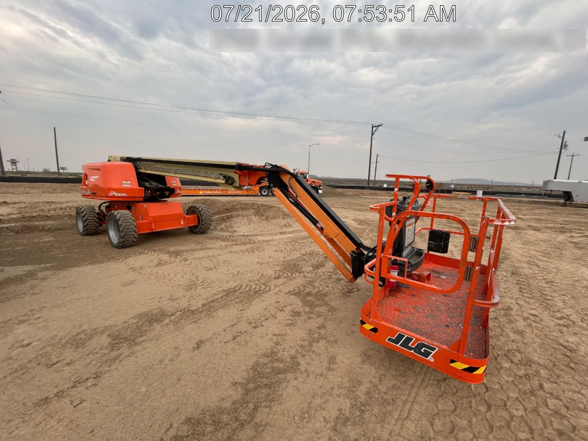 2022 JLG 660SJ