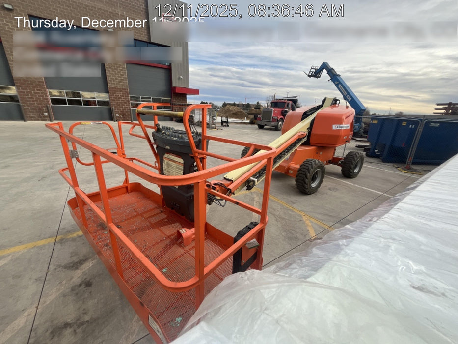 2019 JLG 400S