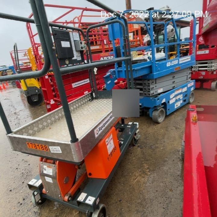 2021 JLG 1030P
