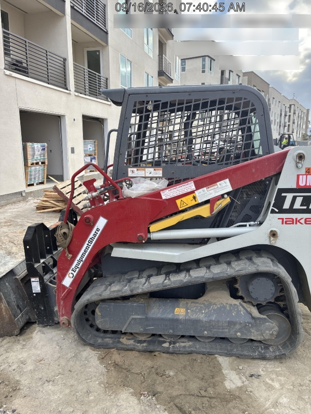 2024 TAKEUCHI TL8R2-R