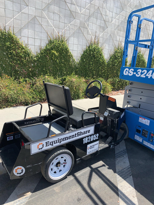 2021 Expeditor Expeditor 3 wheel Expeditor, Steering Wheel, Solid Non marketing tires, Ball Hitch, Front bumper, Painted Black