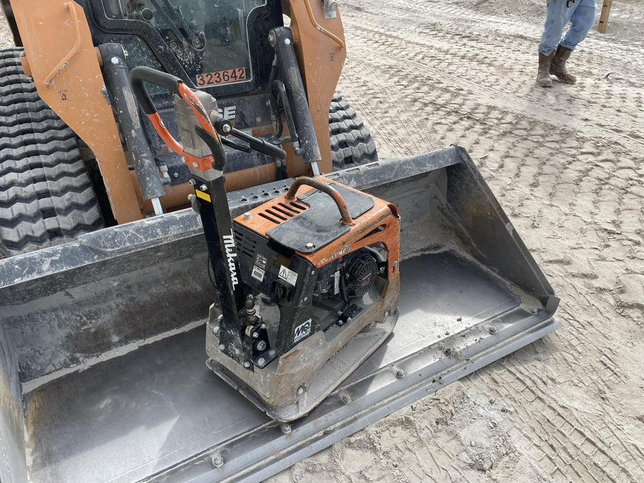 2023 Multiquip MVH158 Honda GX200, 17" Plate, Gas