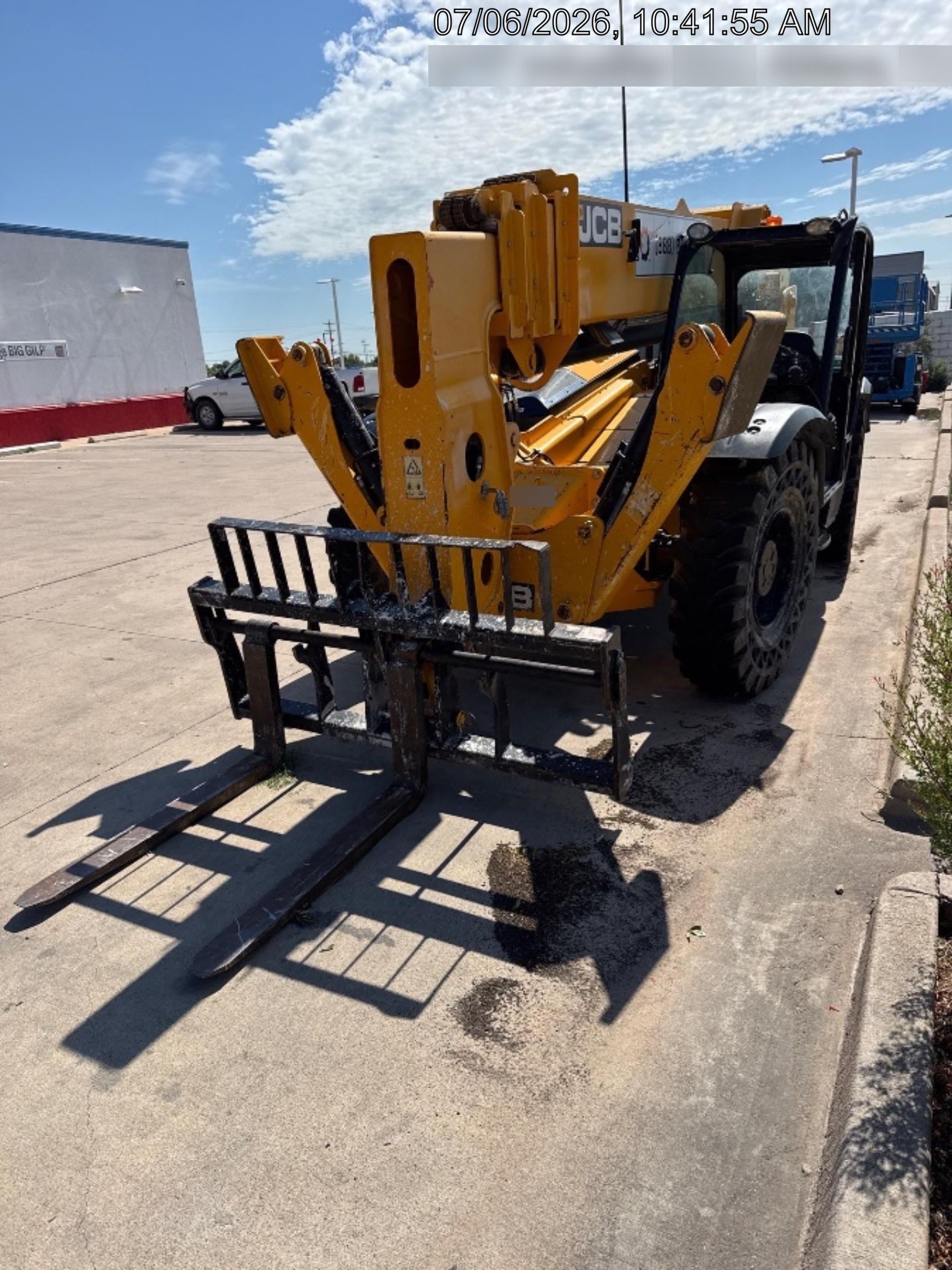 2022 JCB 510-56