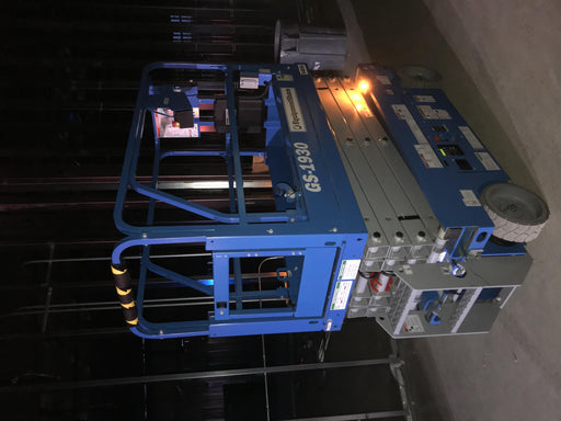 2019 Genie GS-1930 Half Height Swing Gate, 800W Inverter