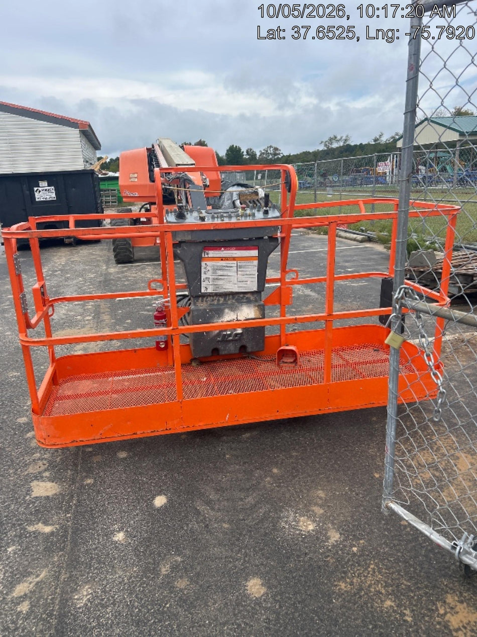 2019 JLG 660SJ