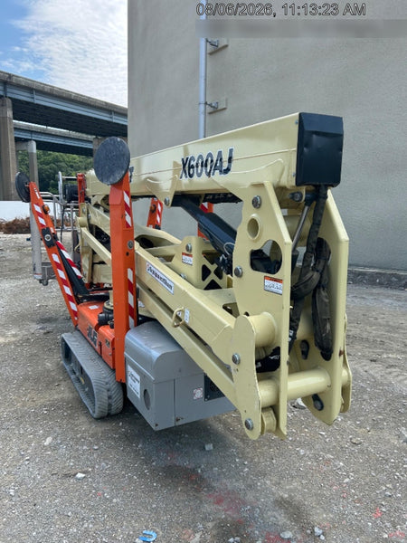 2022 JLG X600AJ
