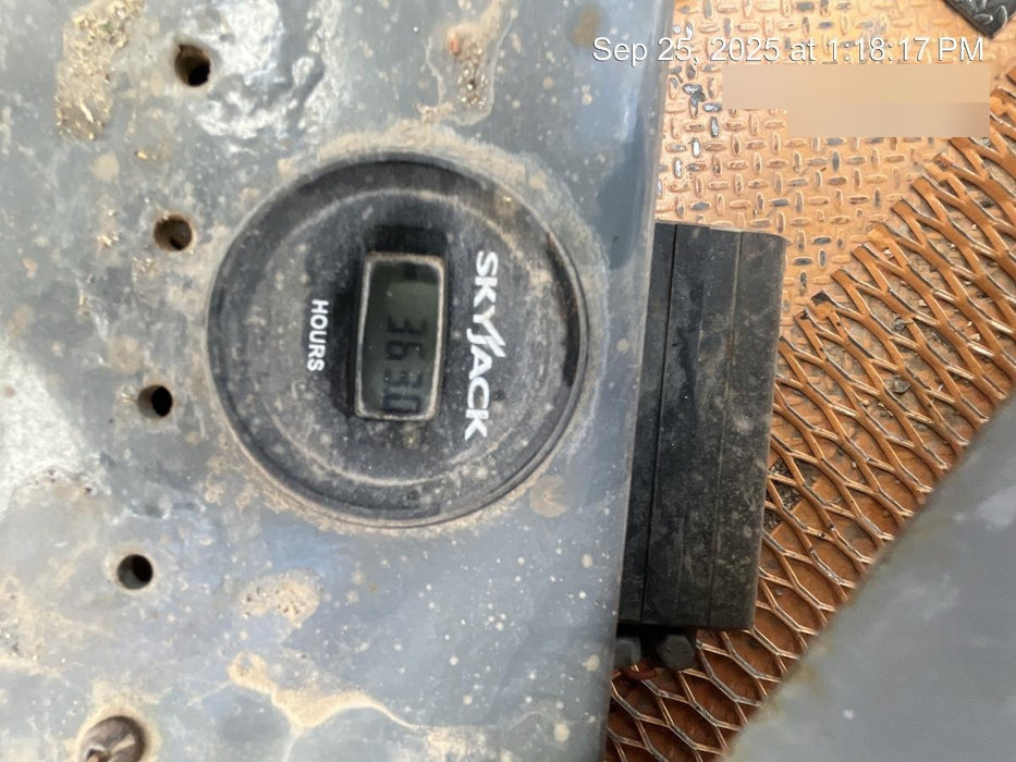 2018 Skyjack SJIII-3226 Skyjack SJIII3226 Scissor Lift w/Trojan Batteries