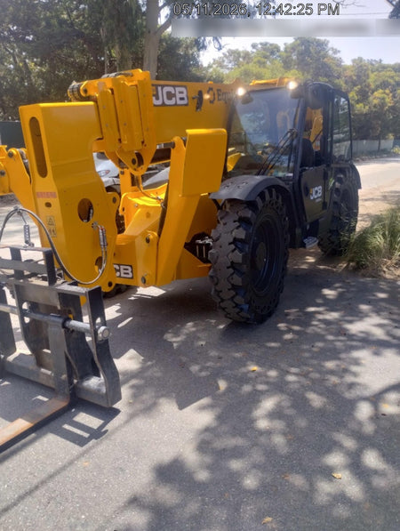 2024 JLG 1001095418S