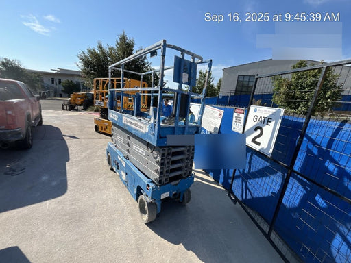2017 Genie GS-3232 Genie GS3232 Scissor Lift