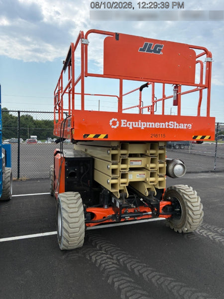 2023 JLG RT4394