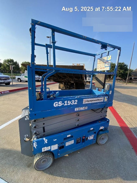 2021 GENIE GS-1932