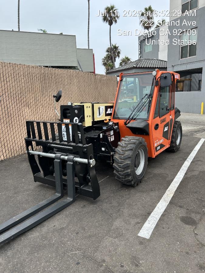 2025 JLG 519