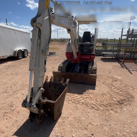 2022 TAKEUCHI TB235-2R